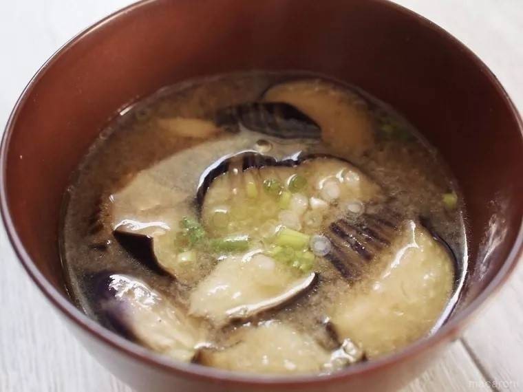 なすと相性のいい具材とは？！味噌汁の人気レシピ20選の人気レシピ・作り方デリッシュキッチン