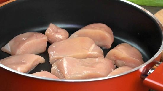 茹でた後の鶏胸肉100gっていくら分？スーパーの値段から計算してみた新婚アフロパパ予備軍