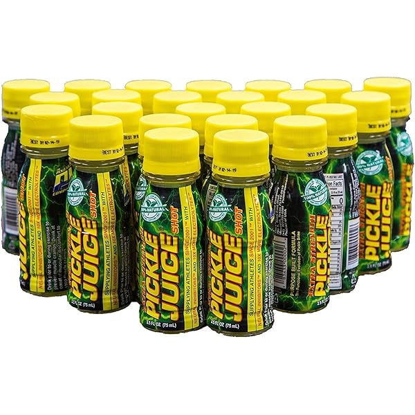 ヴァンピックル丸の内店です！ ドリンクメニューのご紹介です。 山崎蒸溜所貯蔵梅酒 リッチアンバーウイスキーの古樽の内面を焙煎し、梅酒をゆっくりと熟成させた後、梅酒樽後熟グレーンウイスキーと、香り高いモルトウイスキーを厳選して贅沢にブレンドした梅酒です。焙