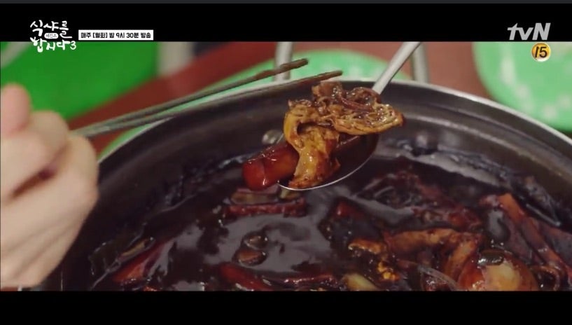 中華風丼 ドライカレーではなくドライジャージャー麺::チュンジャンで甘辛く味付けした豚肉丼