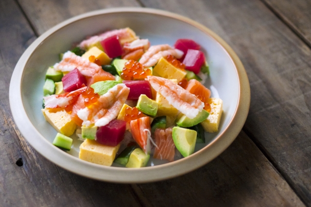 驚きの990円！ 豊洲市場・山はら で食べる絶品朝ごはん☆MORE