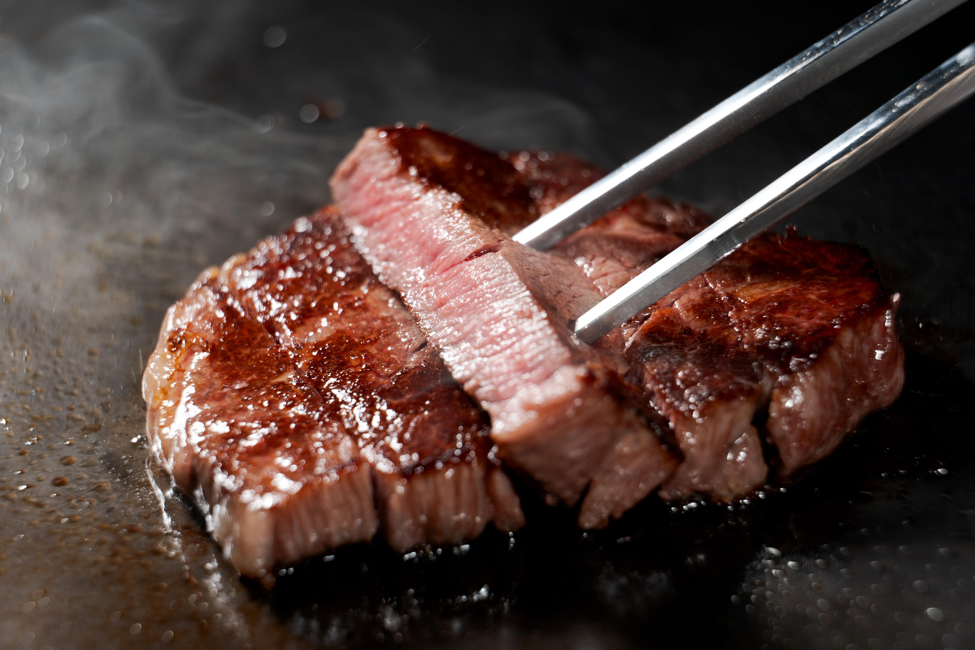 精肉」と「生肉」のお肉の違いとは?分かりやすく徹底解説します!丸玄どんなお肉 も美味しくなる、精肉店のタレ。焼肉弁当・惣菜販売市ヶ谷・錦糸町・名古屋・通信販売