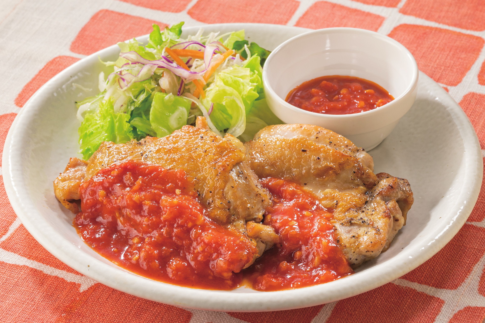 若鶏のグリルガーリックソースガスト！めちゃ大きい⁈全部食べたら私の身長では、アウトです ・;たむの“あすけんのある生活♪ゆる糖質でもカフェでブランチ⁈”低身長3年で体重15kg減！-たむとチョンとモール と、ぬい？ 時間