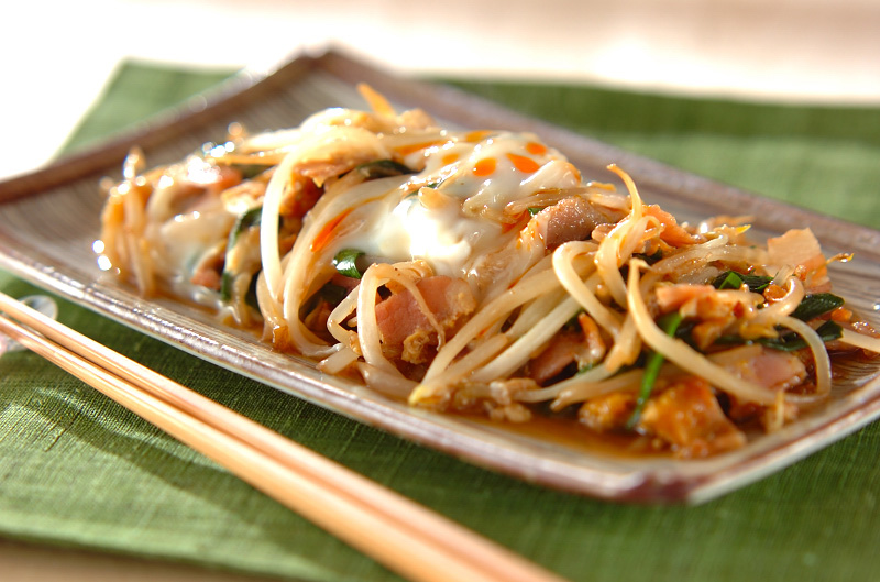 電子レンジで簡単おつまみ｡.໒꒱°*もやしベーコン レシピ・作り方 by おるがん - 楽天レシピ