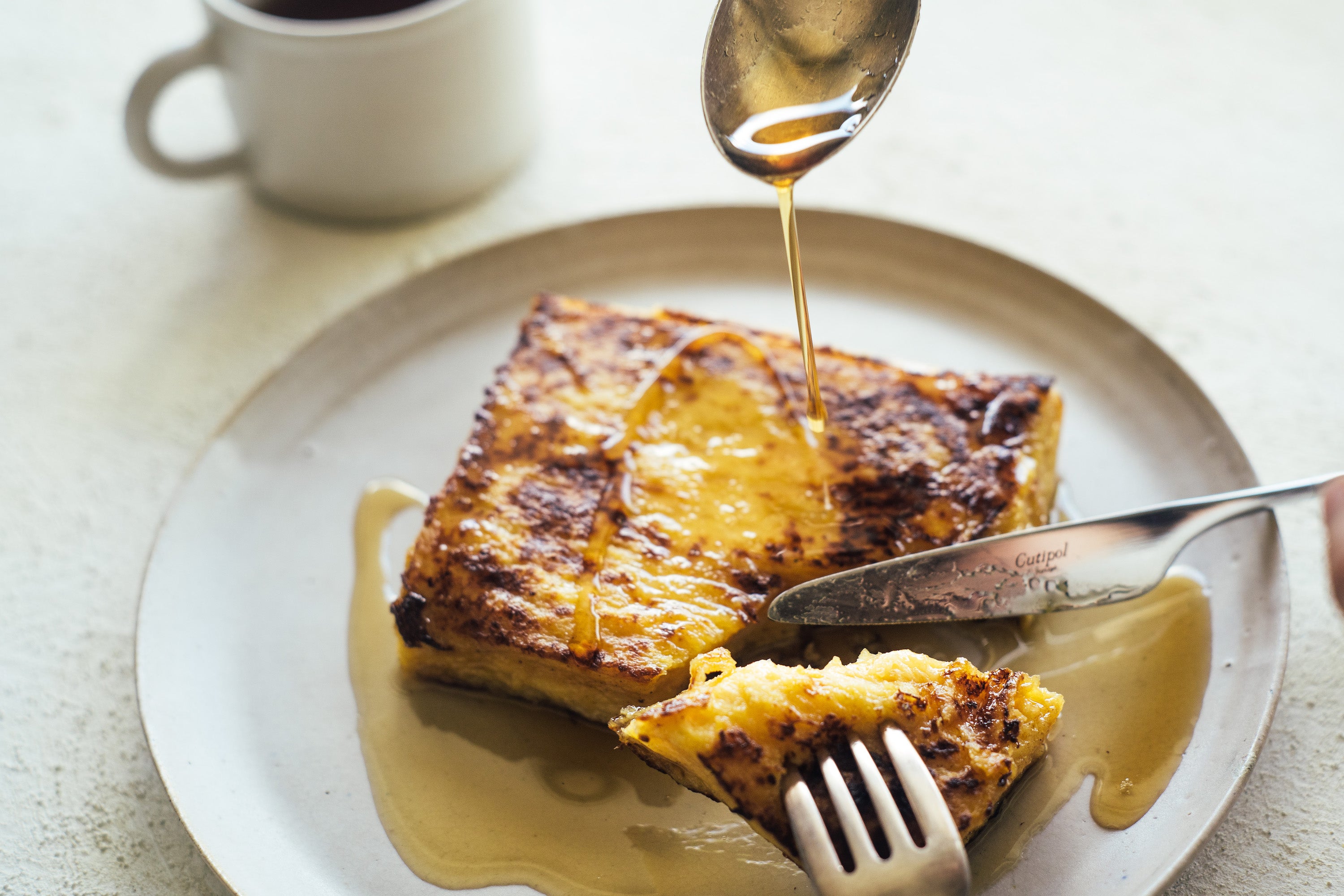 フレンチトースト・チーズクリーム添え