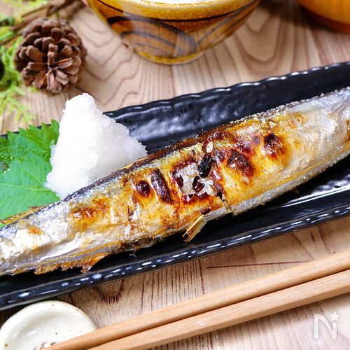 フライパンでさんまの塩焼き