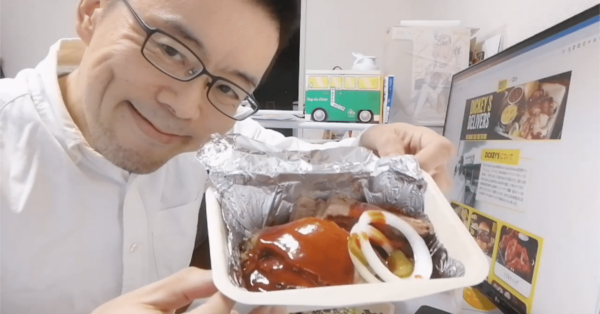 銀髪の素朴なパーカー姿イラスト・フリー素材なら「シンテリ」