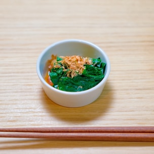 豚バラとほうれん草のみそマヨ炒め