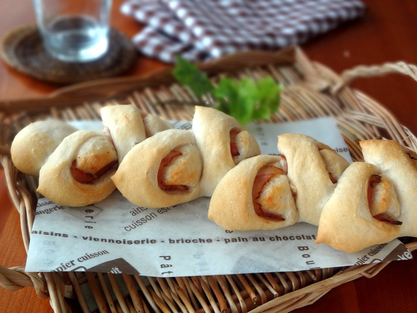 基本からアレンジまで!思わずつくりたくなる「惣菜パン ベーコン」のレシピ集クックパッド