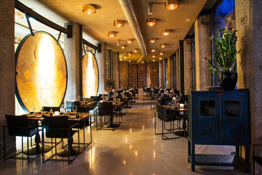 ミラノのガッレリア内で楽しむ絶品料理