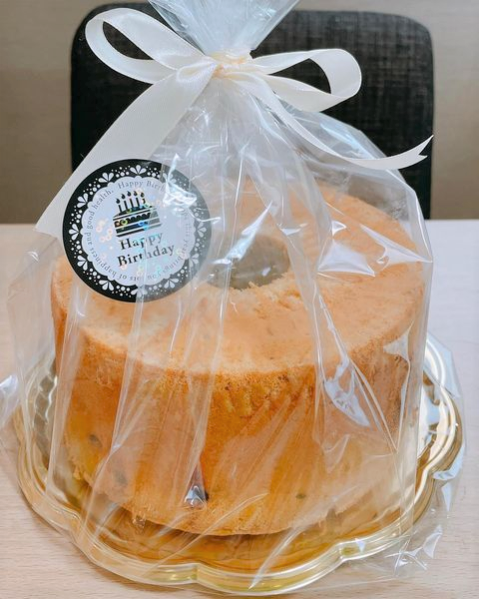 ナチュラルテイストなシフォンケーキラッピングラッピング富澤商店
