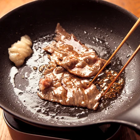 まるで料亭の味！老舗すき焼き店の調理長に聞いた、おうち「すき焼き」を格上げする食べ方 - レタスクラブ