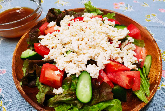 簡単なのにオシャレに見える~カッテージチーズたっぷりフルーツサラダ