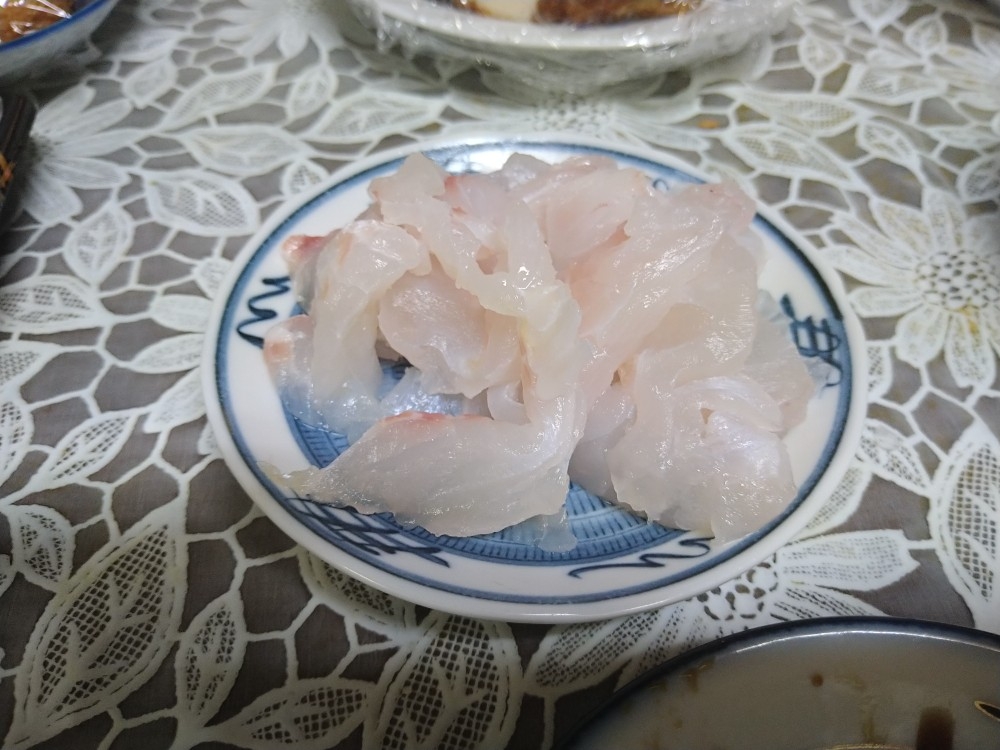 メイチダイ イチメダイのさばき方 三枚おろし：旬の魚介百科