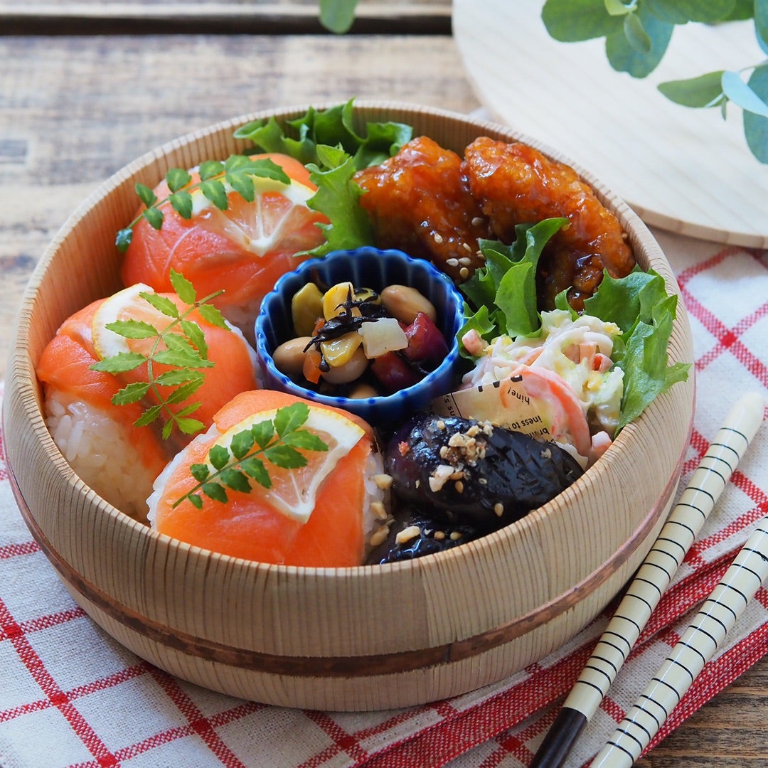 「手まり寿司」の作り方。簡単きれいに丸めるコツも必見