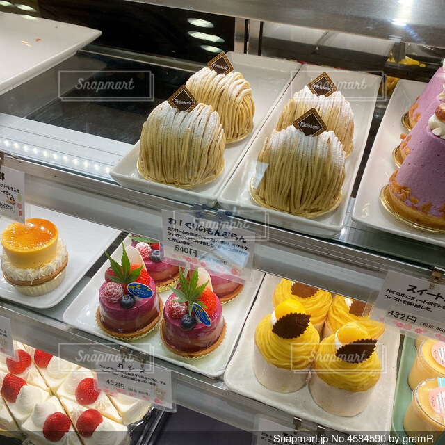 メゾンラブレ - オリジナル高機能ケーキケース・冷蔵ショーケースのダイヤ冷ケース