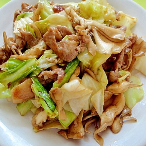 野菜たっぷり 豚肉となすキャベツのみそ炒め