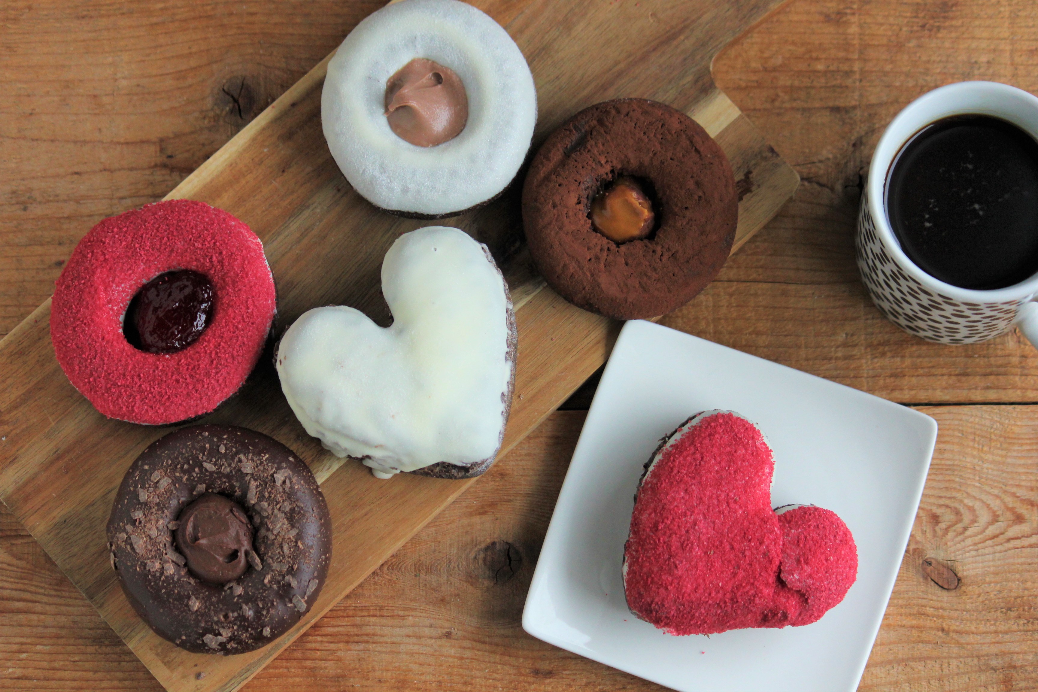 ミスド×ピエール・マルコリーニ 2025年第2弾はハート型ドーナツ！ 全種類チェック！MORE