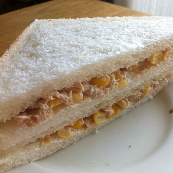 ランチ! ツナマヨ コーンのホットサンド