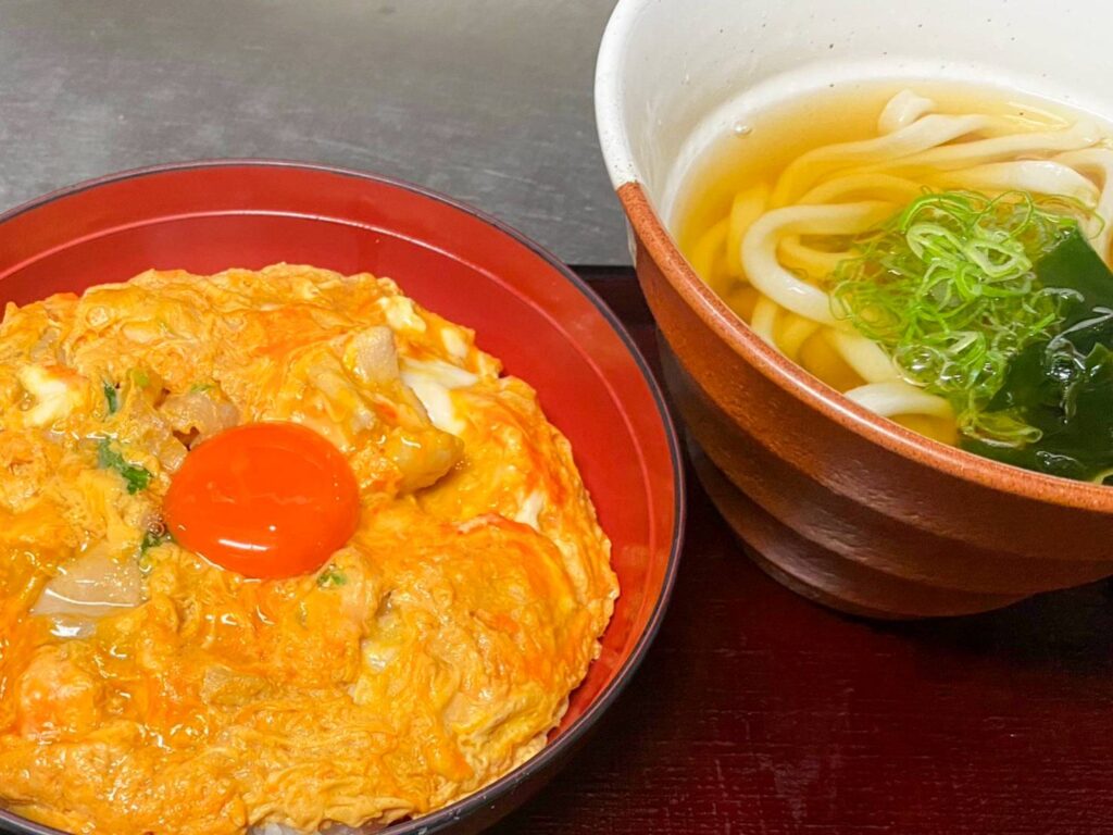 うどんつゆの素で！簡単親子丼おいしいレシピ鰹節屋・だし屋、ヤマキ