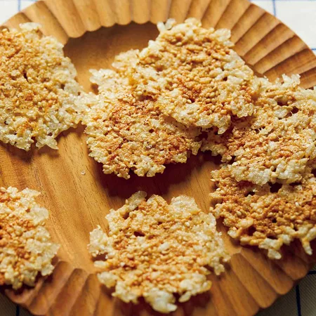 おつまみに！チーズせんべい