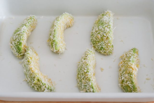 固いアボカドを柔らかくする