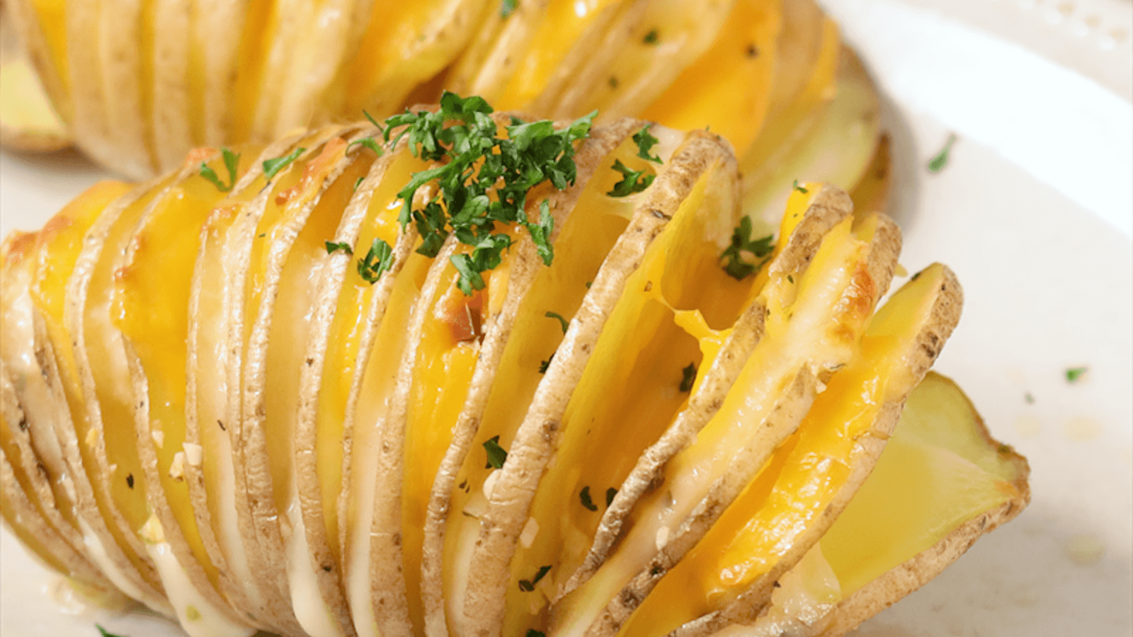 「じゃがいもとベーコンのチーズグラタン」レシピ