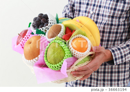 お見舞いにおすすめな果物6選と果物ギフト11選！定番以外のユニーク商品もぐらんざ