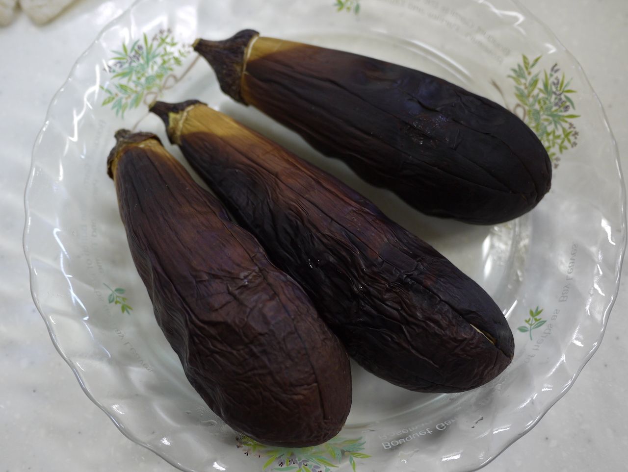 トースターで簡単♪ おいしい焼き茄子の作り方 - macaroni