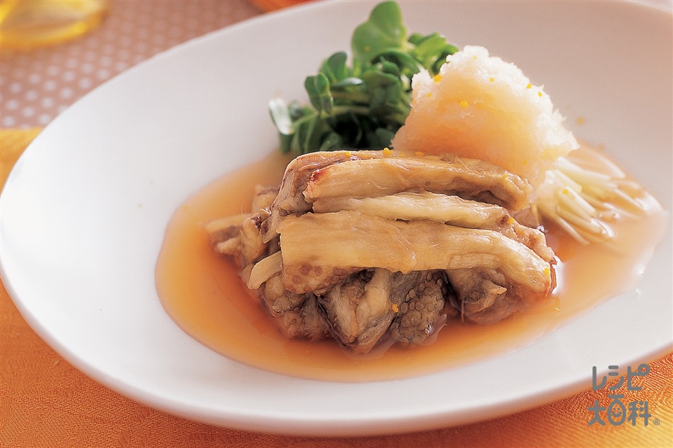 豚こまなすポン酢炒め✨@yoru_yorublog さんの投稿をお借りしました 他のお料理はこちら！→ @yoru_yorublog豚こまなすポン炒め白米に合うレシピ🍚 結局のところご飯に合うおかずが最強ですよね✨材料 2人分なす 3本 300gくらい塩 小さじ1 2くらい