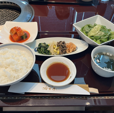 日本熱門燒肉餐廳—敘敘苑大阪梅田店 高CP值商業午餐 附敘々苑線上訂位教學。 - 心旅生活