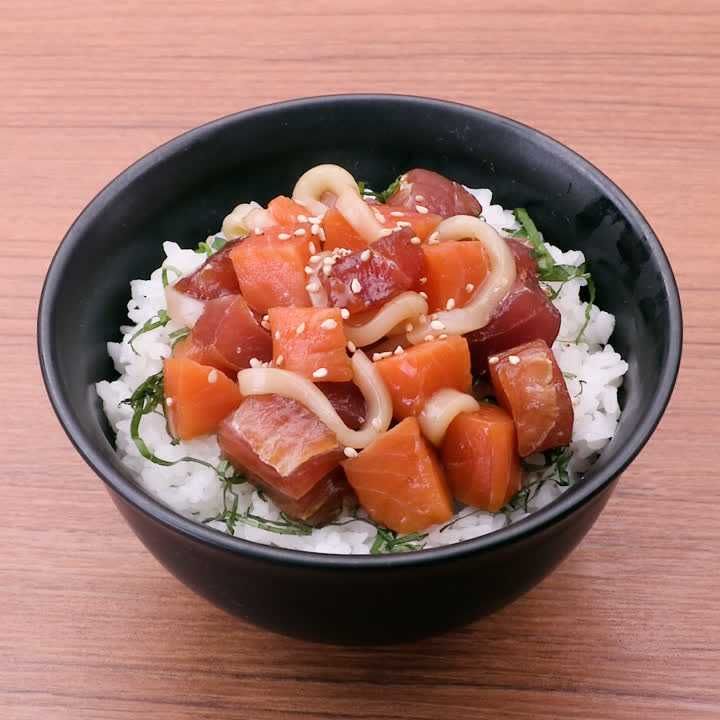 めんつゆ漬け海鮮丼