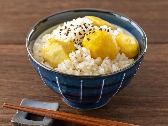 さんまと栗の炊き込みご飯 白だし使用 レシピ株式会社にんべん