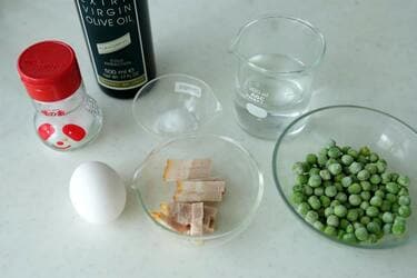 外食にいけなくなったから、死ぬ気でサイゼイリヤの「やわらか青豆の温サラダ」再現してみたおまめ