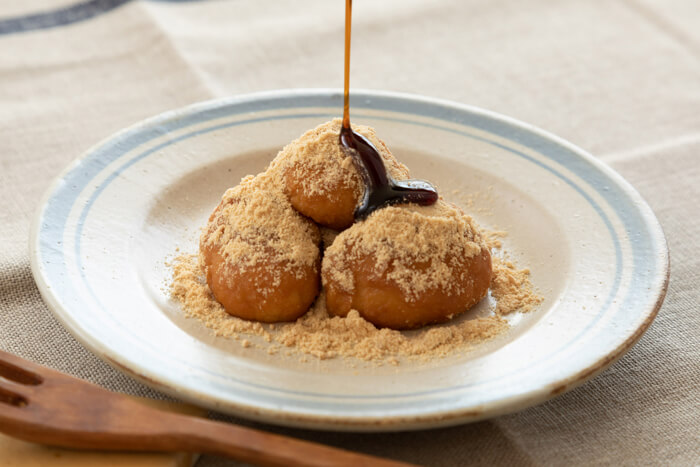 材料3つでヘルシースイーツ完成!ひんやり「豆腐でわらび餅」クックパッドニュース