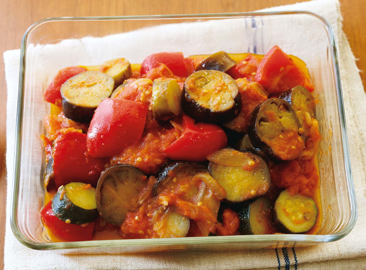 南仏の郷土料理「夏野菜のトマト煮 ラタトゥイユ」キッチンマルシェお役立ちコラムお役立ちコラム陽だまり工房岩手県・宮城県のキッチンリフォームは陽だまり工房にお任せください