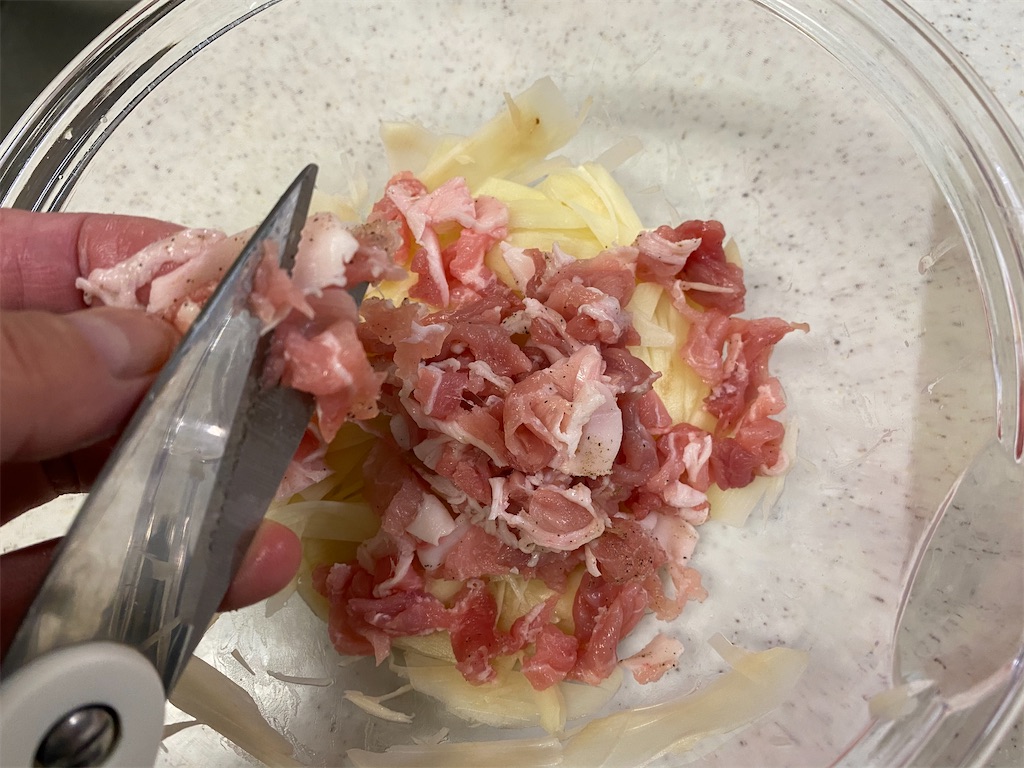 じゃがいもと豚こまの照り焼き