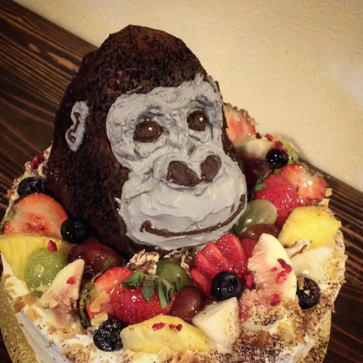 メッセージ入れ可能ゴリラの立体ケーキ5号サイズ ・ 高さ約15cm ・ およそ4名様分ケーキ 動物 ケーキ かわいい ケーキ 立体ケーキ お祝い ケーキ プレート ケーキ ろうそく ケーキ 飾り クリスマス 愛媛県 松山市 - 愛媛県松山市ふるさとチョイス - ふるさと