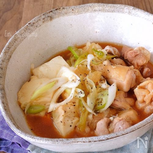 梅ドレッシングでさっぱり メインのおかずにもなる豆腐のサラダ。野菜もしっかり食べられて、栄養バランスもグー!<豆腐の梅サラダ>