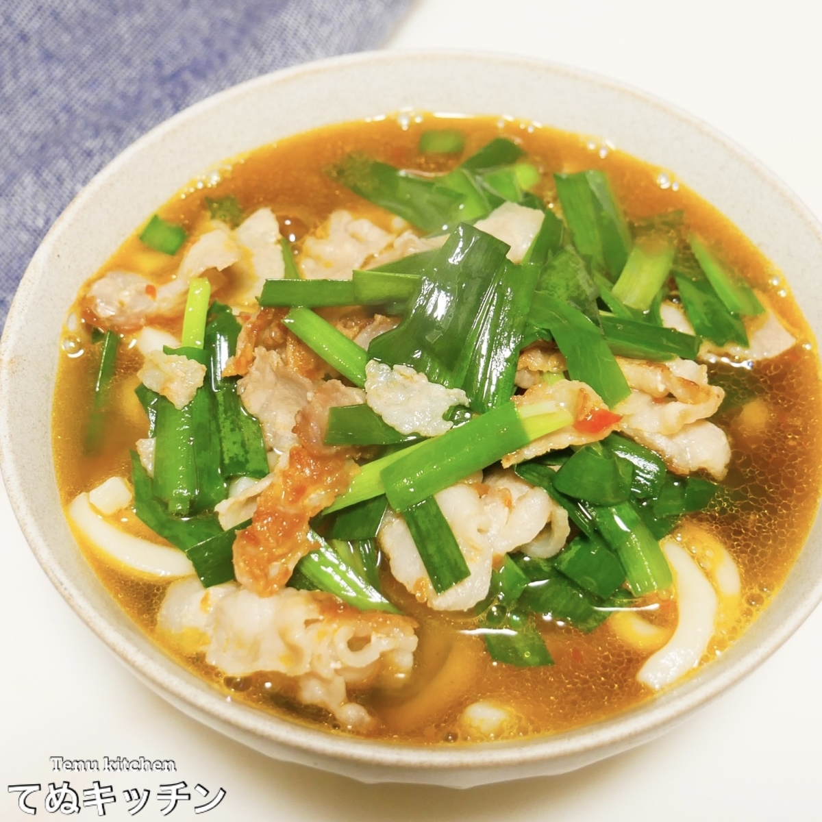 おつまみに最高!イカとニラの旨辛豆板醤ごま和え