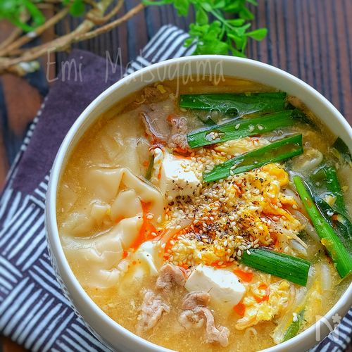 餃子の皮 キャベ ツ 「丸鶏がらスープ」＜塩分ひかえめ＞」の人気レシピ 1件レシピ大百科 レシピ・料理味の素パーク たべる楽しさを、もっと