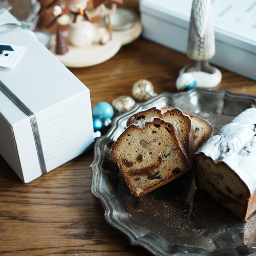 シュトーレン風パウンドケーキ ピスタチオ 400g - メルカリ