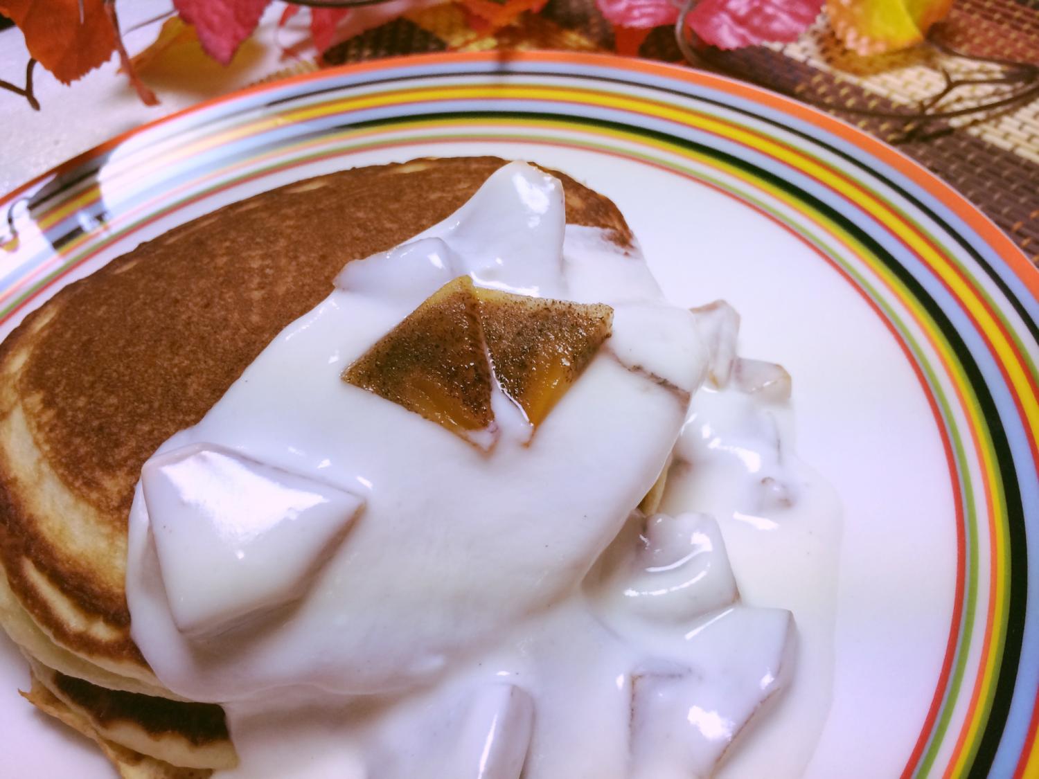 千成屋珈琲焼きたてふわふわ✨ ⁡ 千成屋珈琲のふわふわで厚みのある『バターミルクパンケーキ』🥞 ⁡ ヨーグルトと豆腐を加える事によりふわふわ もっちりに焼き上げたちょっとなつかしいパンケーキに北海道の良質な発酵バターをトッピングしました！ ⁡ 千成屋珈琲