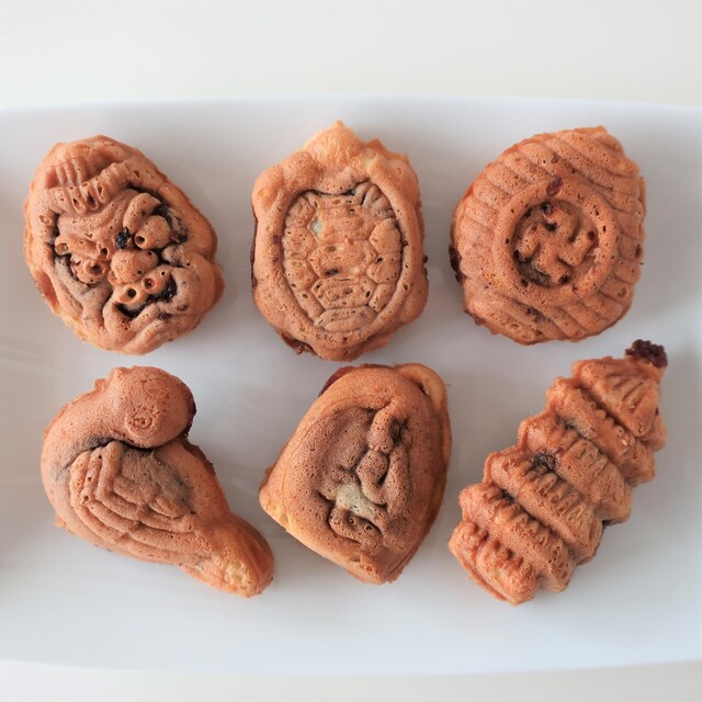 どのお顔が好み?東京みやげの代表格「人形焼」の名店を比べてみたicotto イコット