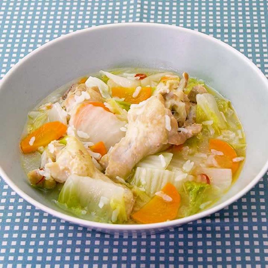 とり手羽元と野菜のスープ