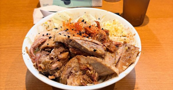 BTSテテ V が訪れた東京の油そば屋はどこ？東京Vlogでウキウキなテテ V が可愛すぎる！ - nomnomkiyow