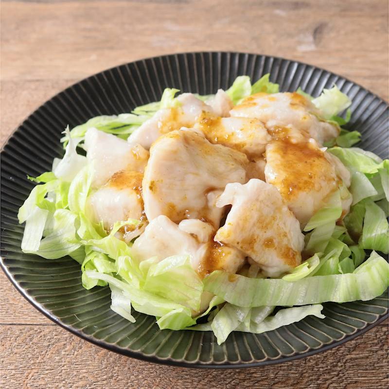 手軽で簡単♪サッパリ＆ヘルシー。しっかり満足感『レタスと鶏むね肉のマスタードサラダ』食で楽しむ魔女♪野菜たっぷり彩りレシピ帳