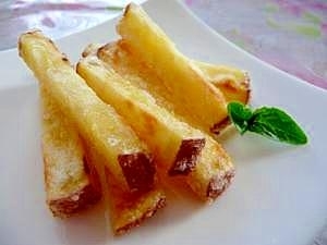 さつまいもの飾り切り 他のかわいいお弁当はここから𐩢𐩺▷▷ @chyakobento フォロワーさんから、さつまいもの飾り切りの方法教えて下さい！とDMをもらって言葉で説明したのですが語彙力が足りなくて上手く伝えられず 。動画で説明した方が早いや！ってことで作り方動画