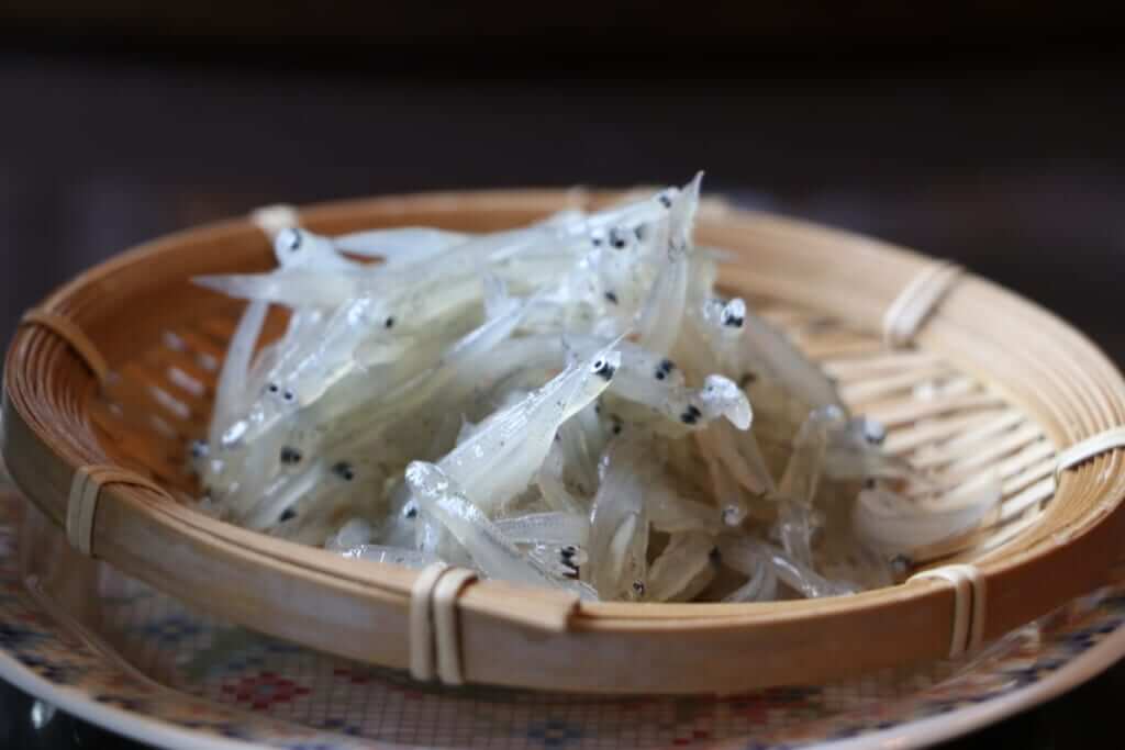 土井善晴の和食アプリ旬のレシピ①揚げたたみいわしのサラダ ②煮しめ卵 ③モロヘイヤ炒めそうめん ④もやし炒飯ーーーーーーーーーーーーーーーー レシピの詳細はアプリから！ つくったお料理は土井善晴の和食 でご投稿お待ちしてます📮 . アプリダウンロード