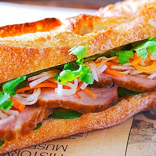 米粉入り 中もちもち！ベトナム風パンのバインミー有機野菜 通販 Ｏｉｓｉｘ おいしっくす